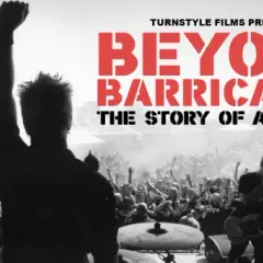 Filmy o punkach: Odkryj fascynujący świat buntu i kultury punkowej