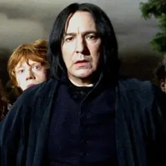 Harry, Ron i Hermiona w "Harry Potter i Więzień Azkabanu" obsada, z Snape'em na pierwszym planie.
