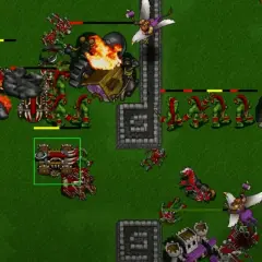 Bitwa z Warcraft 2 film: orkowie i demony walczą z ludźmi i gryfami. Wybuchy i chaos na polu bitwy.