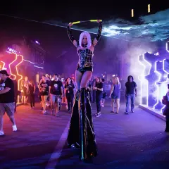 Halloween Horror Nights: Co musisz wiedzieć o atrakcjach i biletach