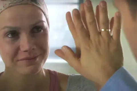 Filmy o chorych na raka, które poruszają i zmieniają spojrzenie na życie