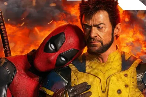 Deadpool & Wolverine: obsada w ogniu. Deadpool opiera się o Wolverine'a, który patrzy w bok.