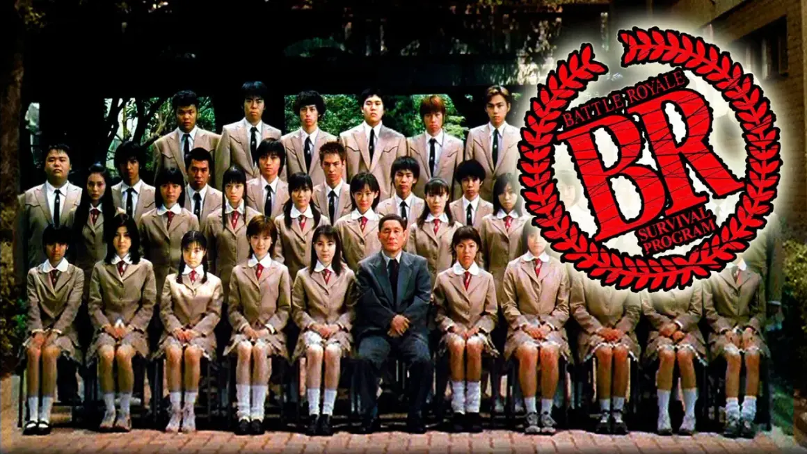 Uczniowie w mundurkach szkolnych, przygotowani do gry w stylu battle royale.