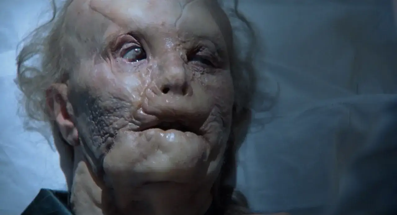 Makijaż postaci z filmu Hannibal. Obsada filmu zachwyca, ale ta scena budzi grozę.