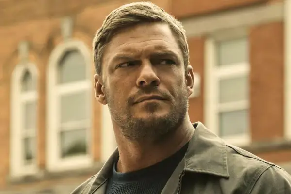 Alan Ritchson jako Jack Reacher. Reacher obsada w akcji.